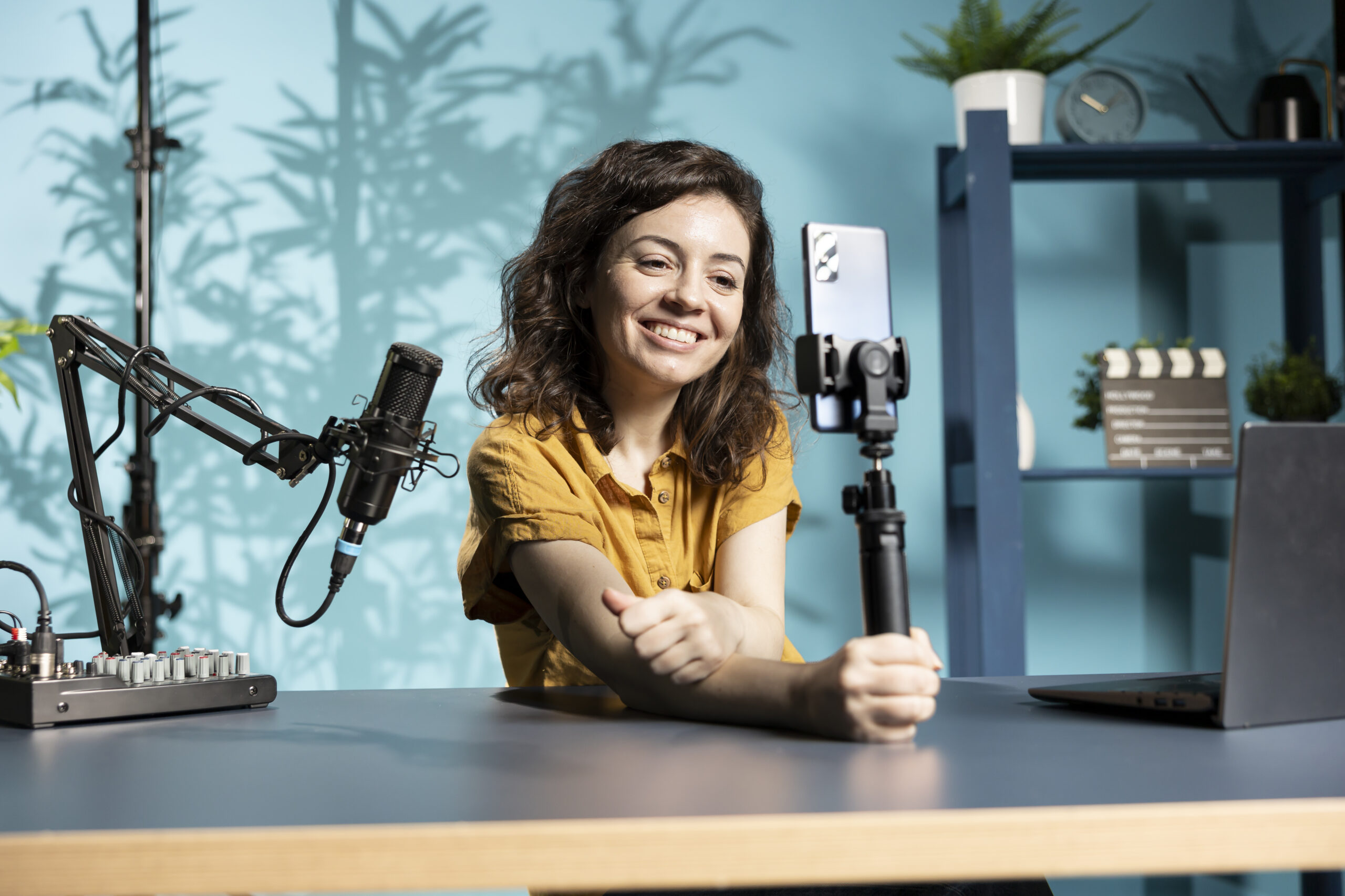 Twitch Tells Select Viewers “Vertical Video Is Here”: What Streamers Need to Know